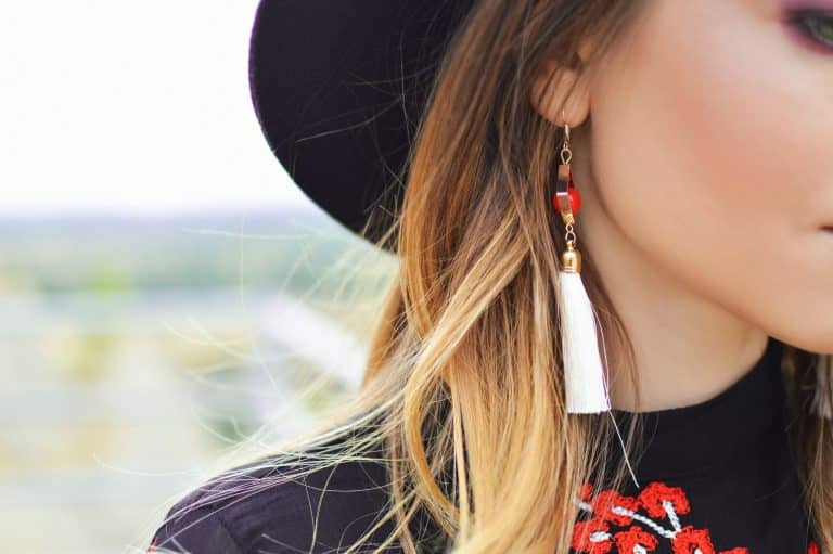 Textile Technology: Narratives Reshaping Fashion Landscapes